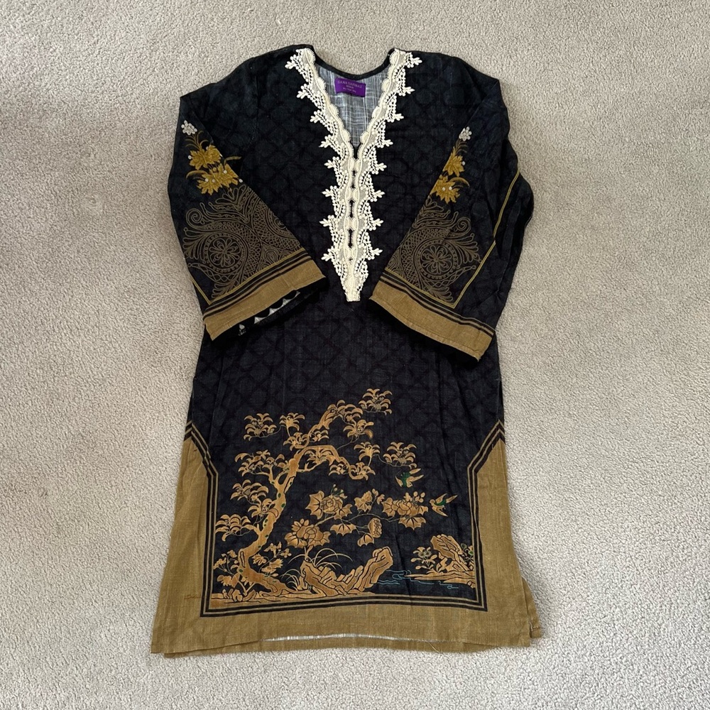 Sana Safinaz embroidered kameez top